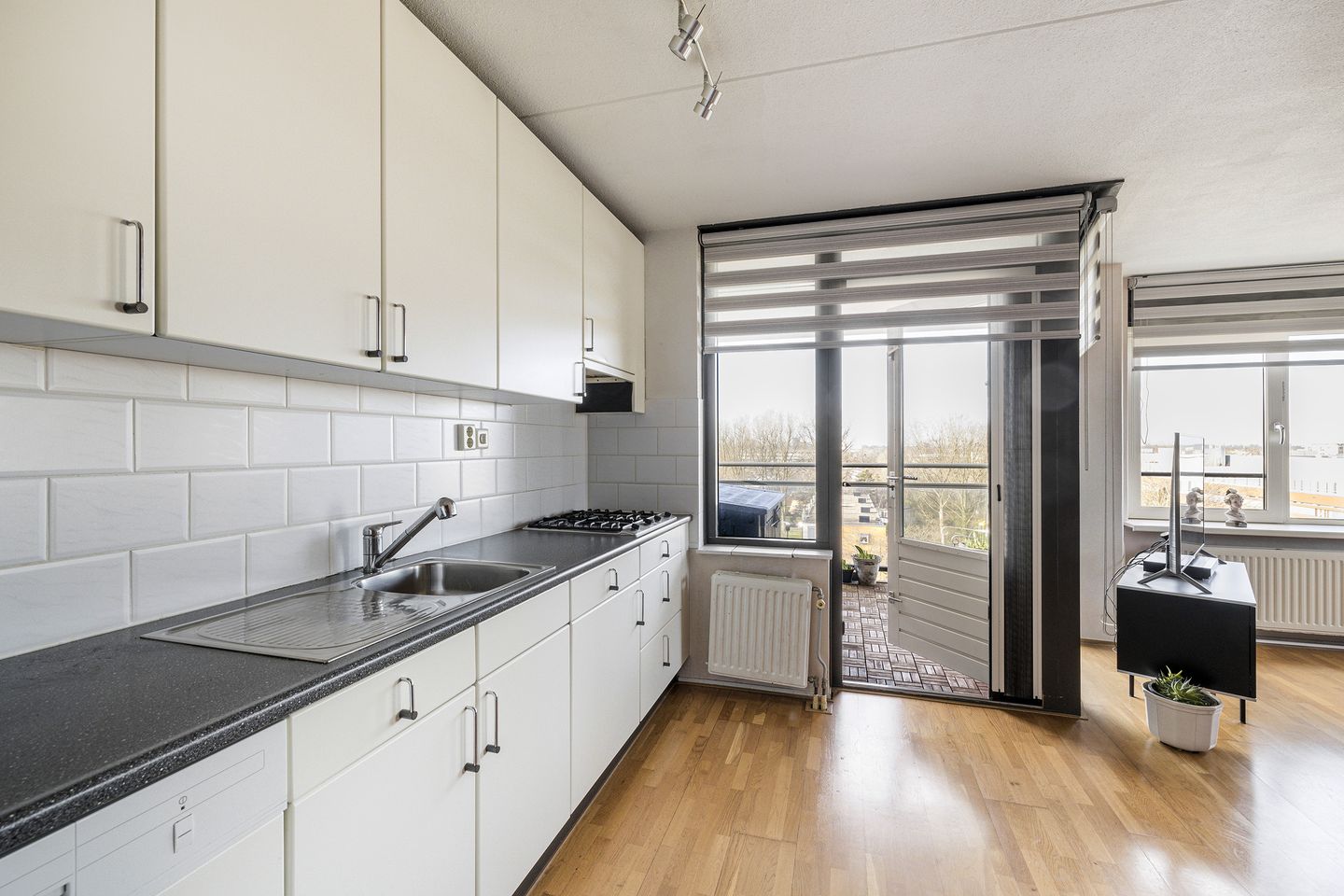 Foto 14 van Van Limburg Stirumstraat 165