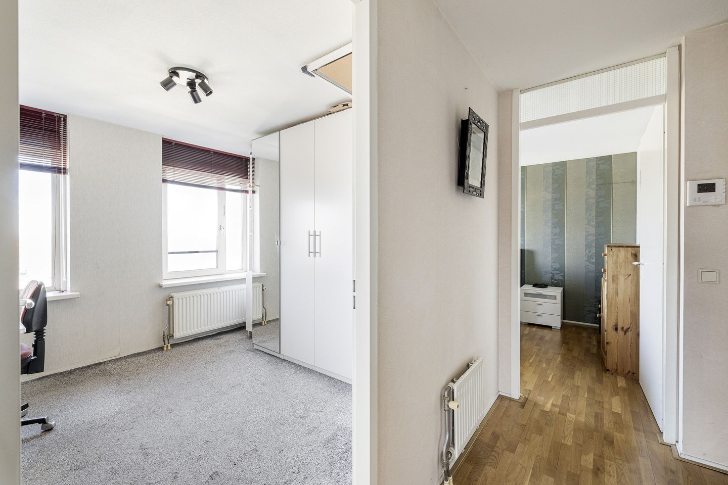 Foto 20 van Van Limburg Stirumstraat 165