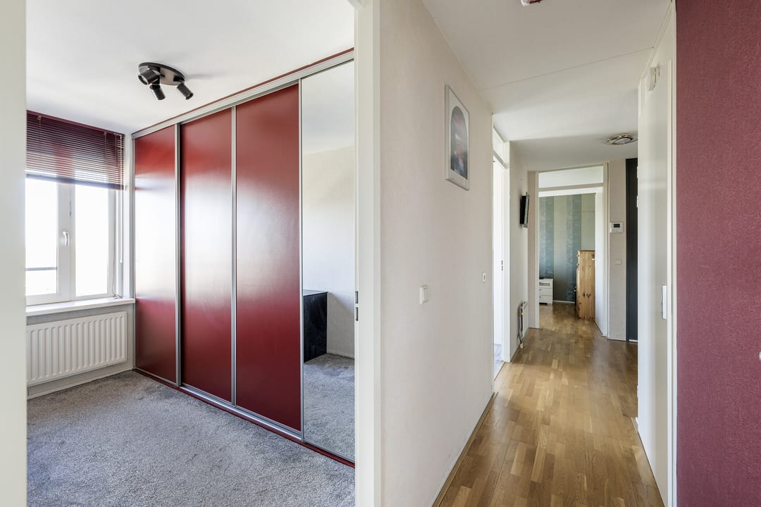 Foto 22 van Van Limburg Stirumstraat 165