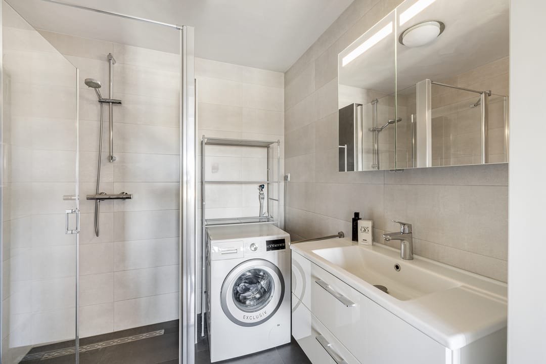 Foto 23 van Van Limburg Stirumstraat 165