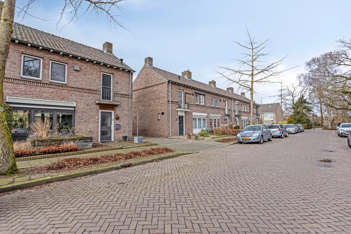 Foto 32 van Hertstraat 49