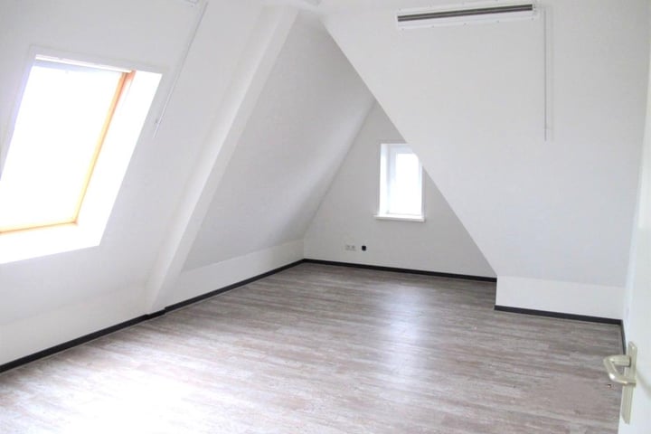 Foto 3 van Dorpsweg 1-T
