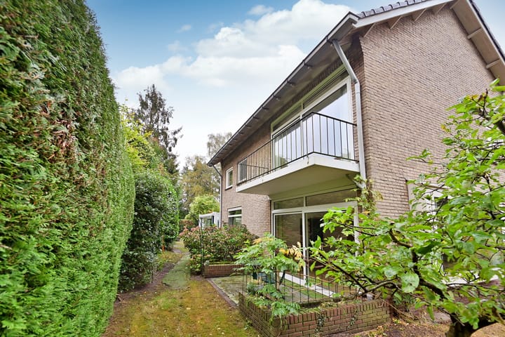 Foto 18 van Albertus Perkstraat 64-A