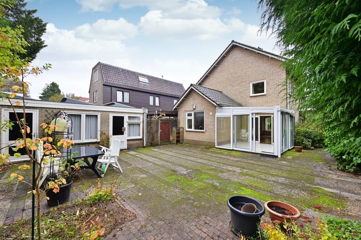 Foto 19 van Albertus Perkstraat 64-A