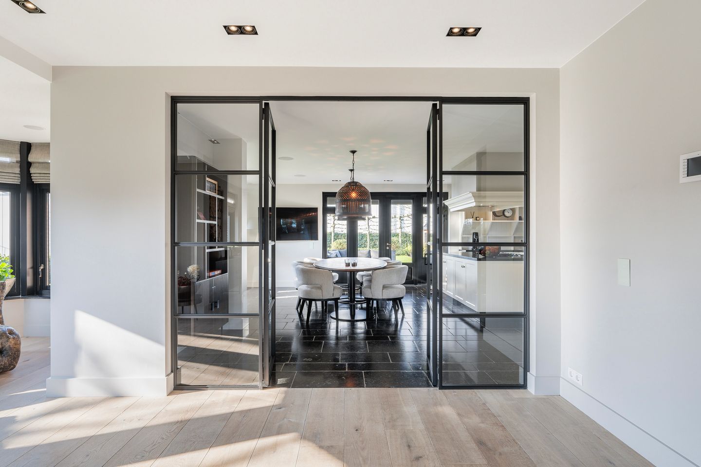 Photo 14 of Nieuweweg 37