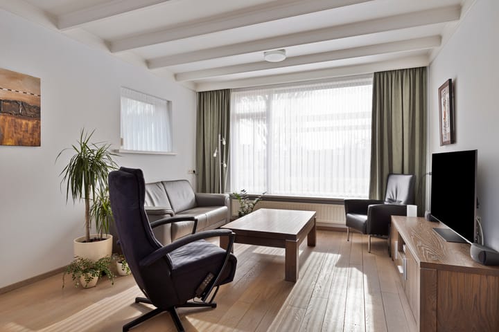 Foto 2 van Simon van den Berghstraat 35