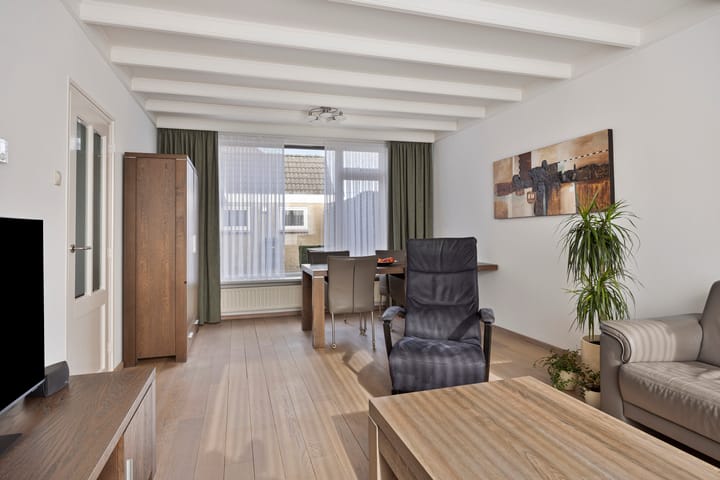 Foto 3 van Simon van den Berghstraat 35