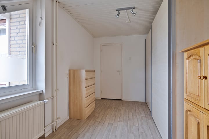 Foto 17 van Simon van den Berghstraat 35