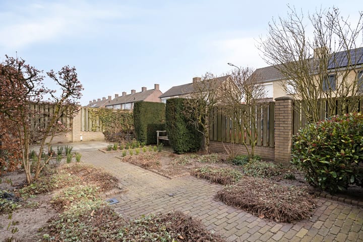 Foto 27 van Simon van den Berghstraat 35