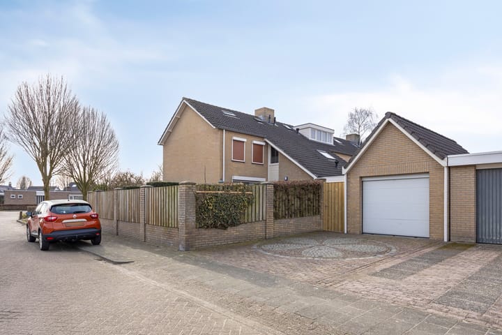 Foto 33 van Simon van den Berghstraat 35