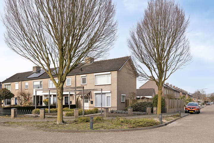 Foto 35 van Simon van den Berghstraat 35