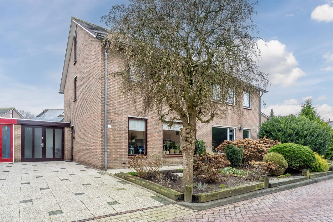 Photo 2 of De Deel 5