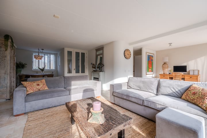 Foto 3 van Weegbree 18