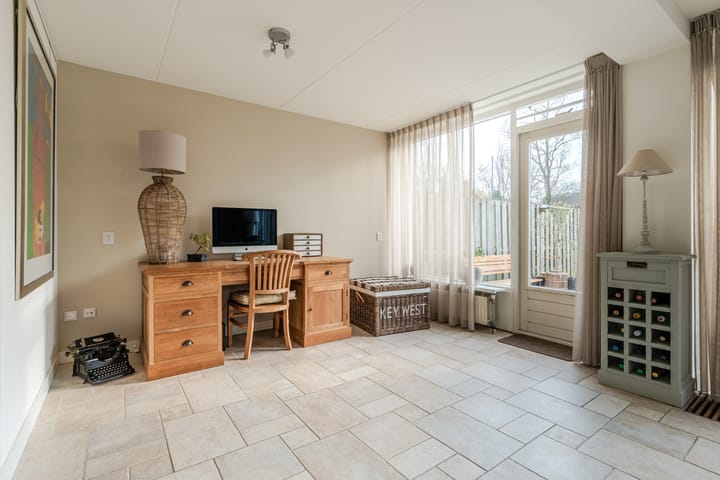 Photo 8 of Weegbree 18