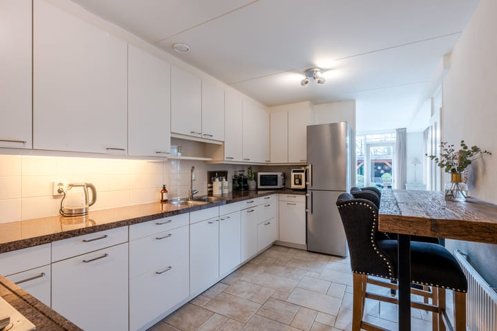 Photo 11 of Weegbree 18