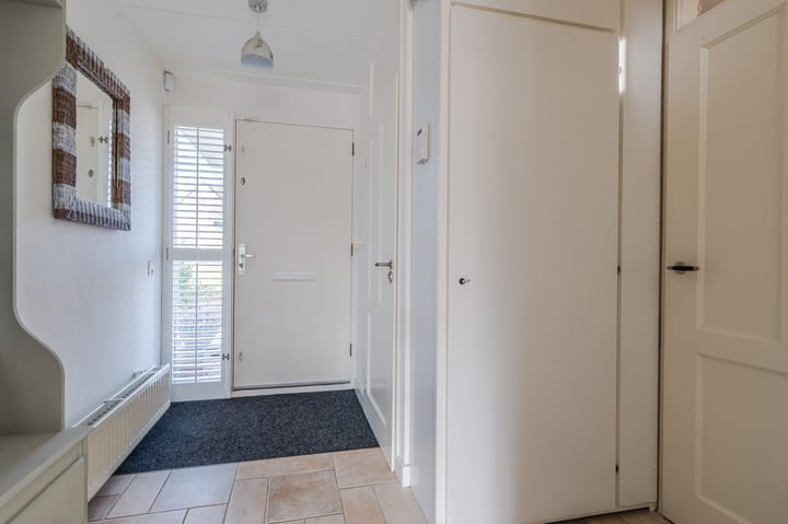 Photo 13 of Weegbree 18