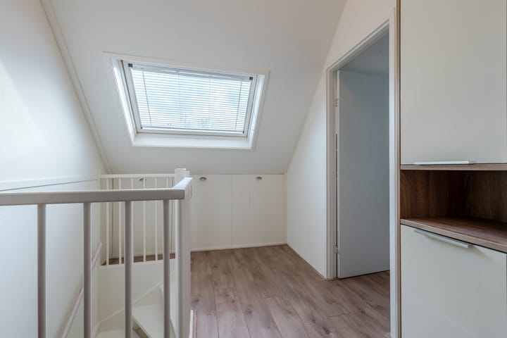 Photo 28 of Weegbree 18