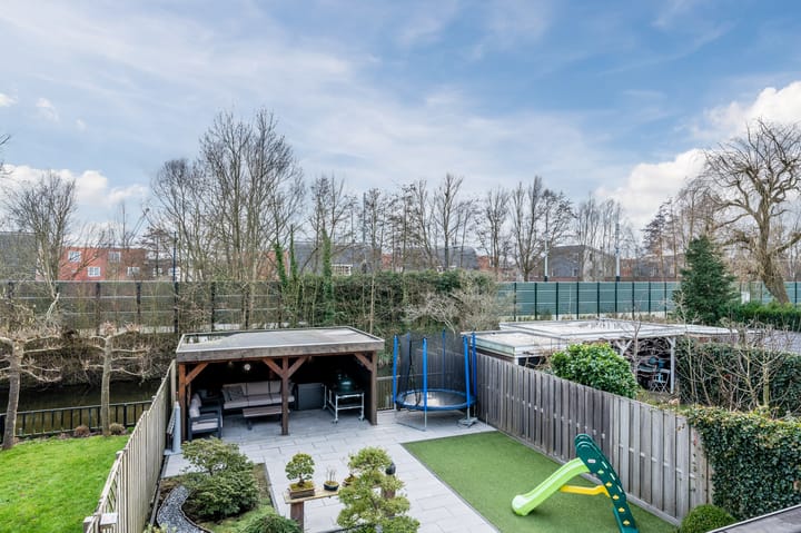 Photo 29 of Weegbree 18