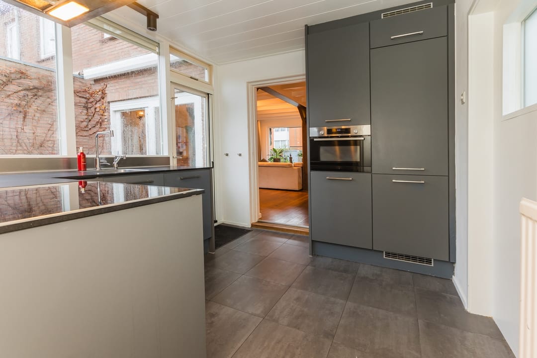 Foto 13 van Irenestraat 8