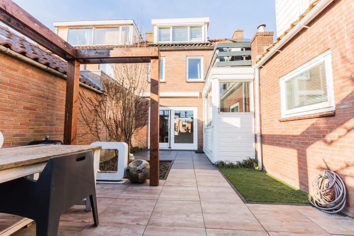 Foto 34 van Irenestraat 8