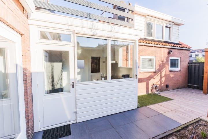 Foto 36 van Irenestraat 8