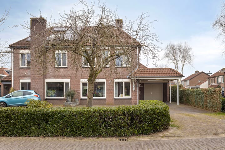 Foto 3 van Heilige Stoel 6509