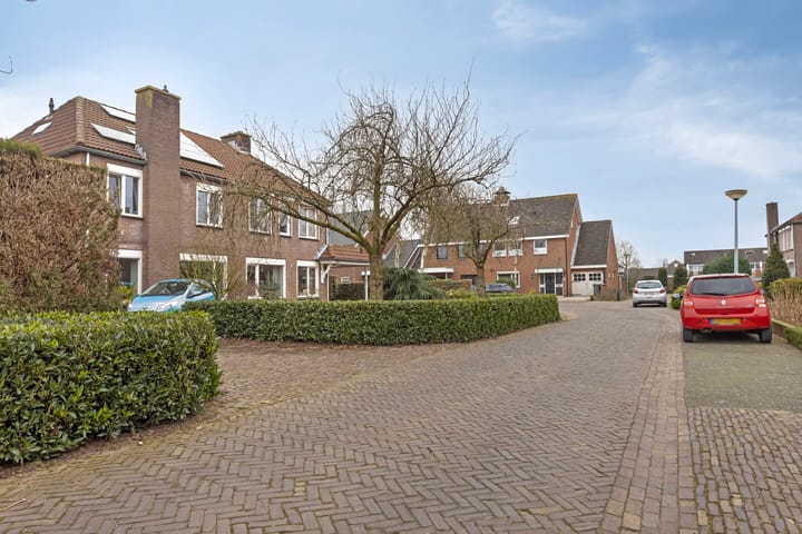Foto 4 van Heilige Stoel 6509