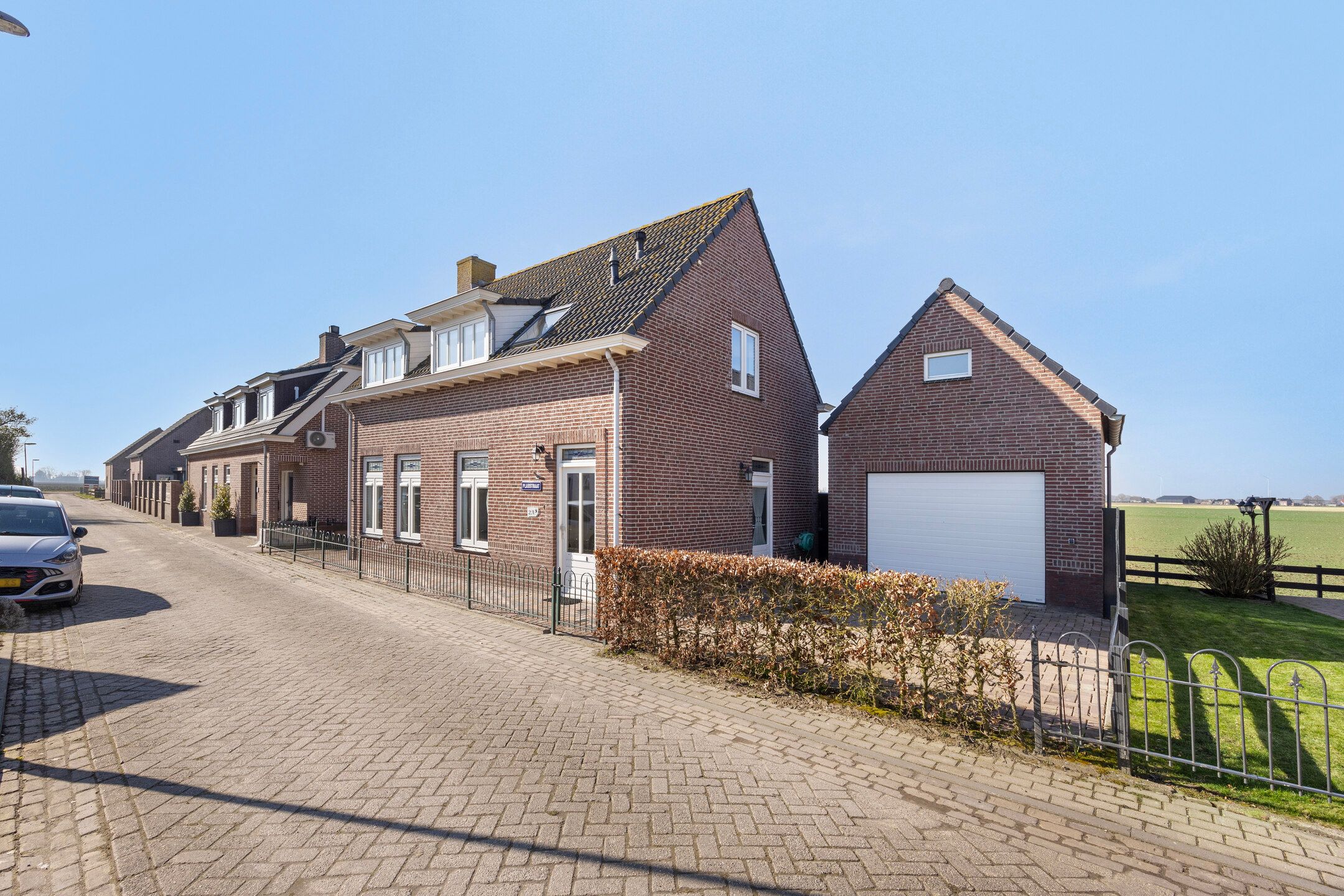 Foto 3 van Plasstraat 2-A