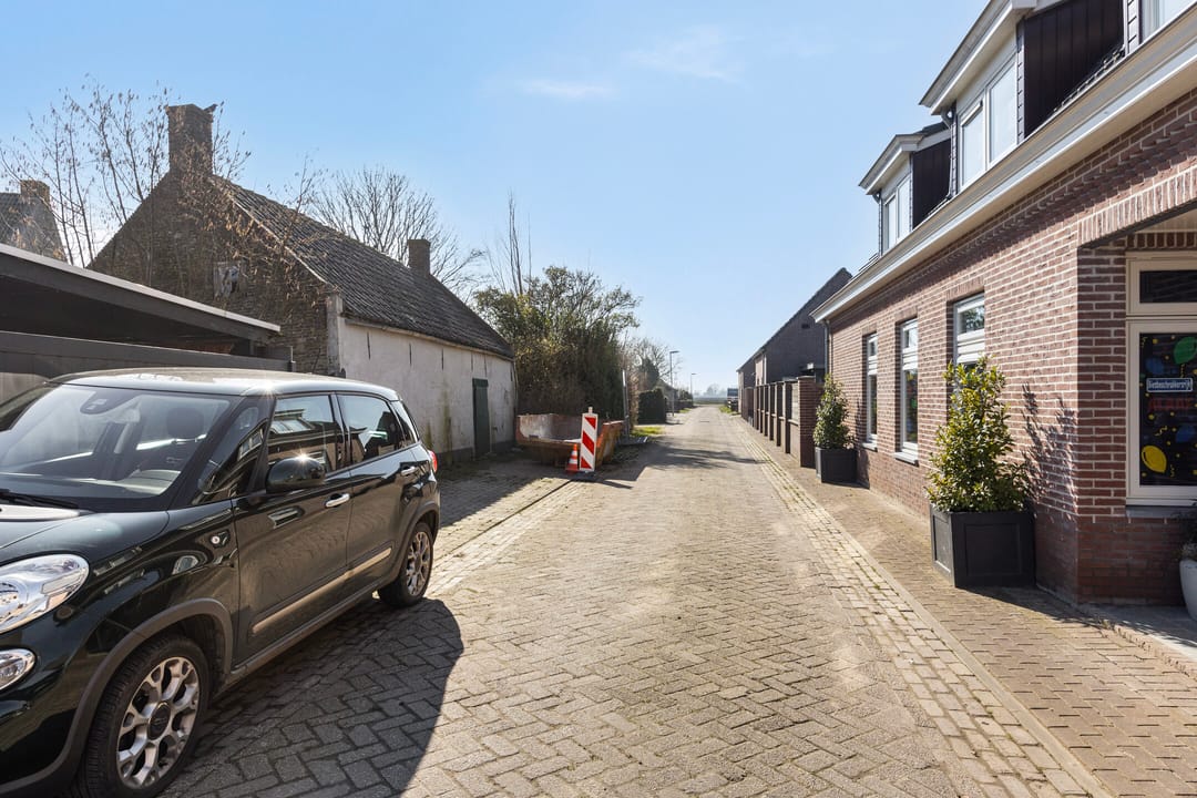 Foto 41 van Plasstraat 2-A