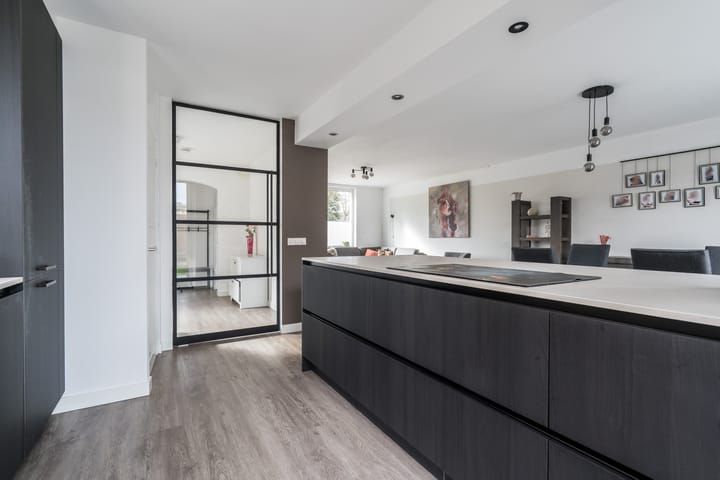 Foto 3 van Tromplaan 140