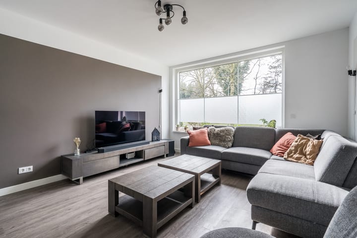 Foto 7 van Tromplaan 140