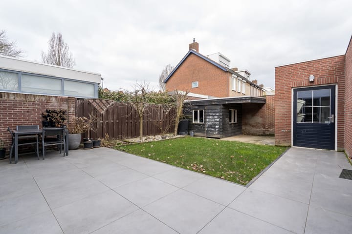 Foto 41 van Tromplaan 140