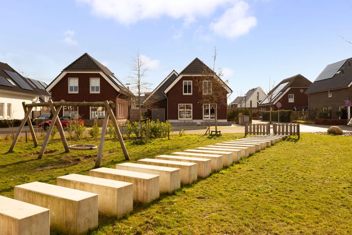 Foto 6 van Helmbloem 17