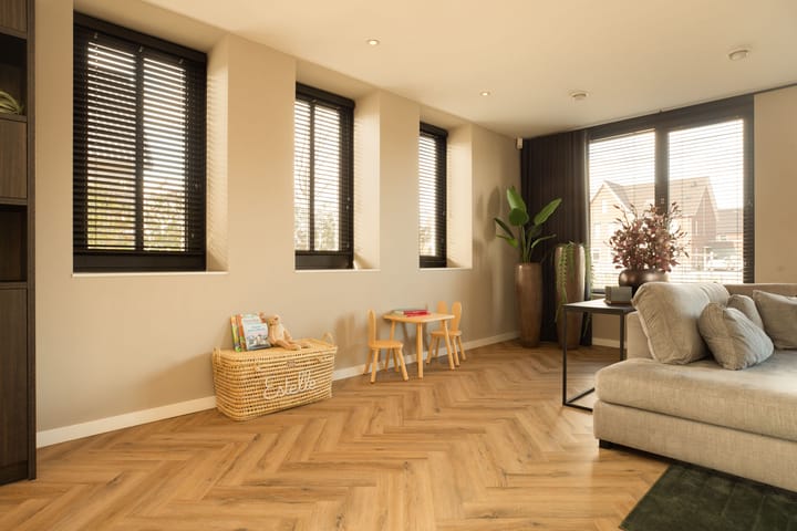 Foto 11 van Helmbloem 17