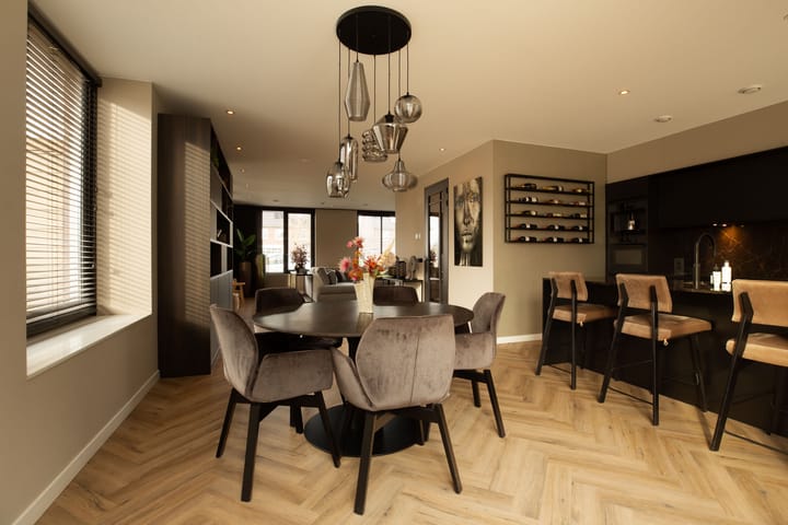 Foto 19 van Helmbloem 17