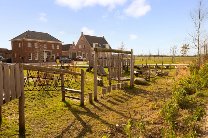 Foto 53 van Helmbloem 17