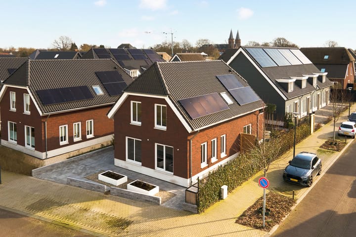 Foto 55 van Helmbloem 17