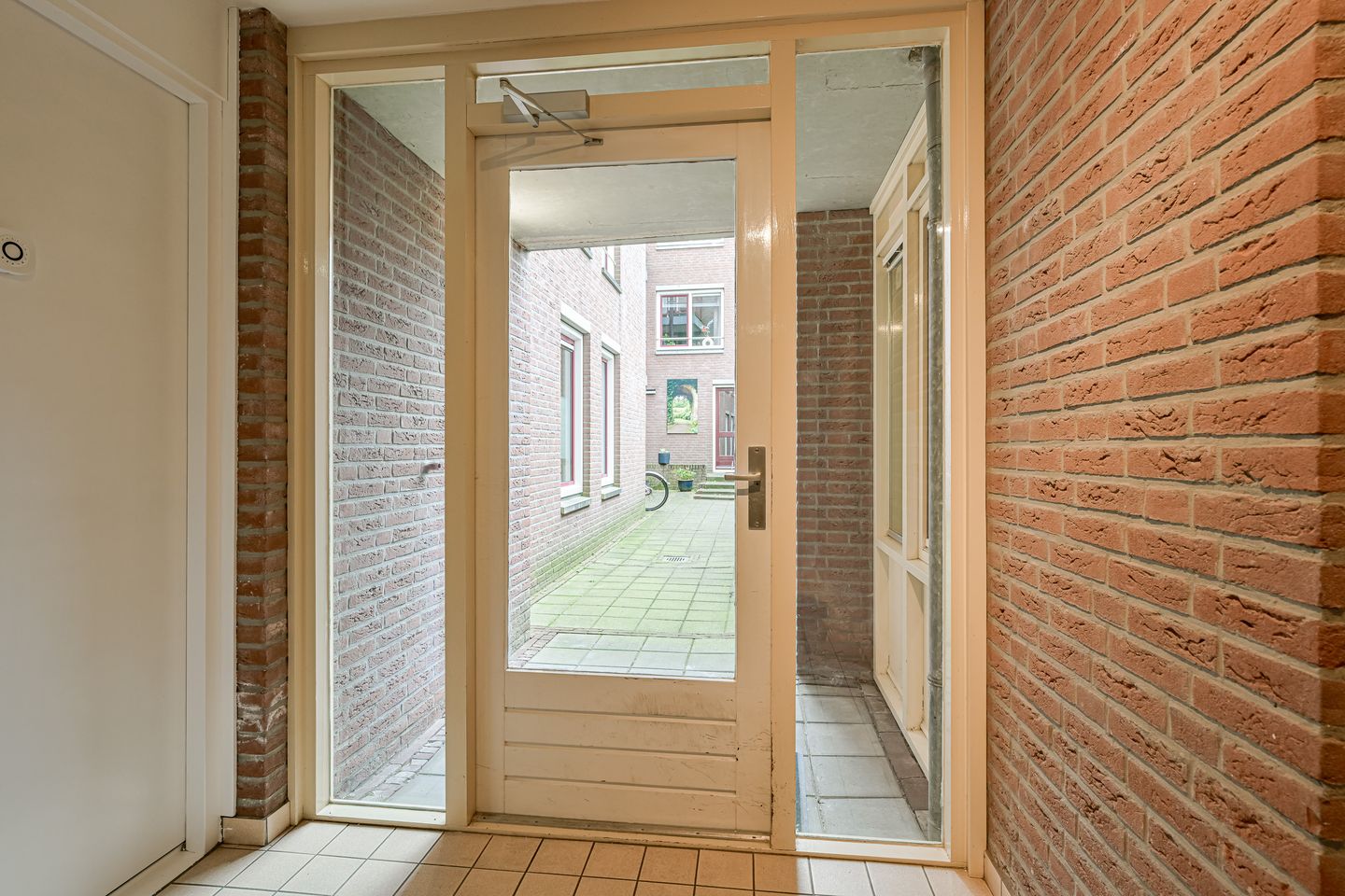 Foto 19 van Lindegracht 10