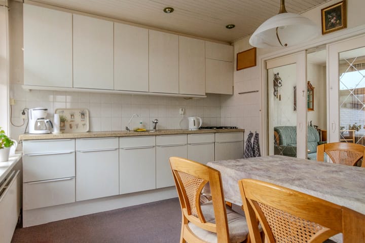 Foto 10 van Emmastraat 14