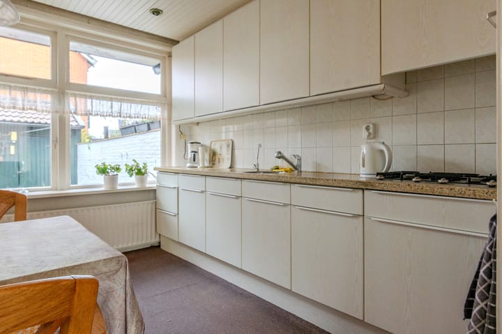 Foto 11 van Emmastraat 14