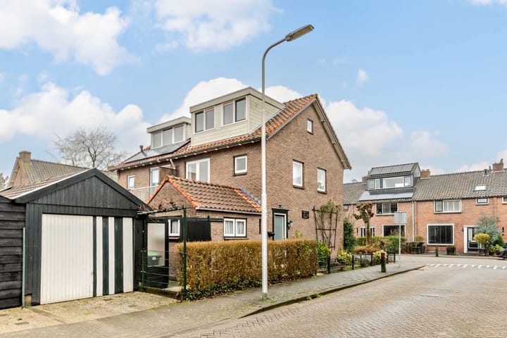 Foto 31 van Emmastraat 14