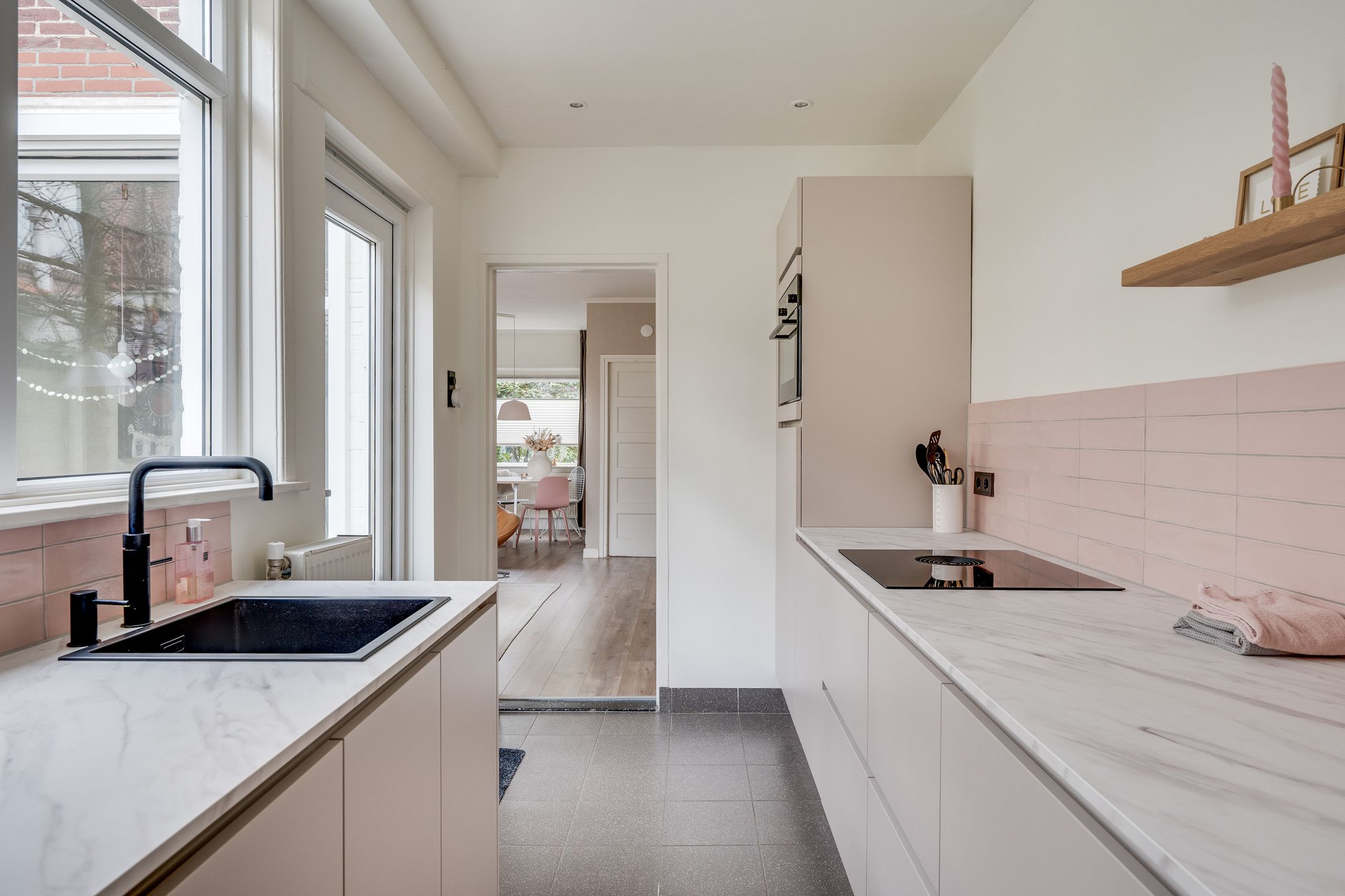 Foto 3 van Zonneroosstraat 4