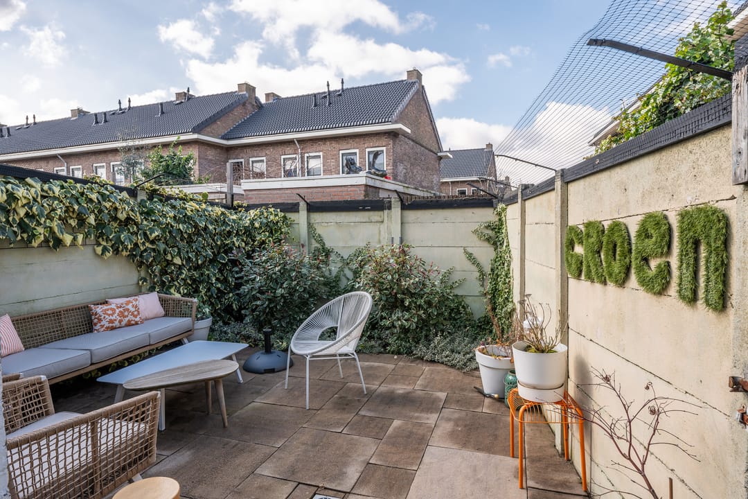 Foto 32 van Zonneroosstraat 4