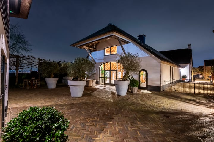 Photo 2 of Voorstraat 117