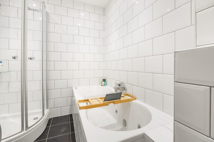 Foto 24 van Witte de Withstraat 129-1