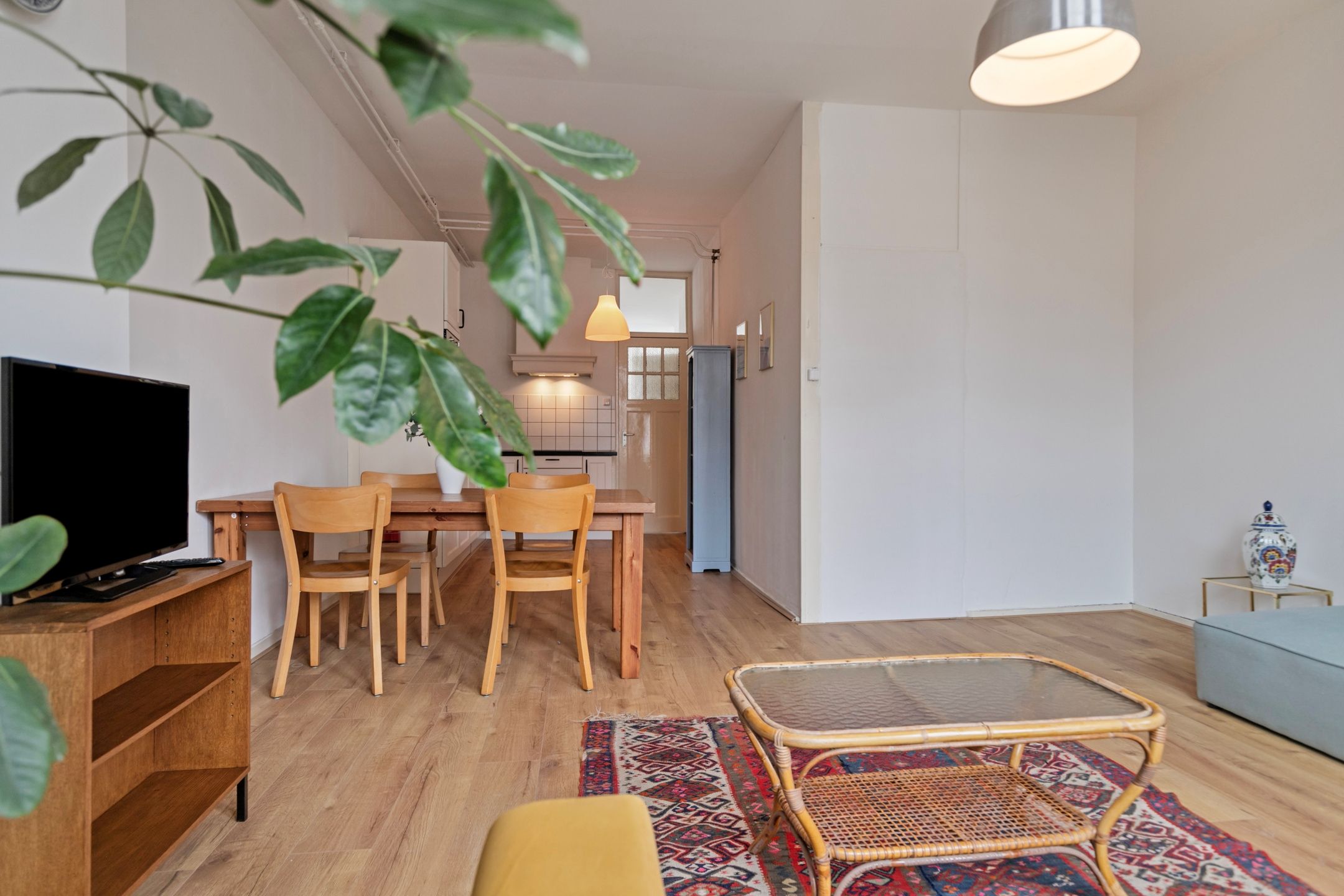 Foto 9 van Nieuwe Binnenweg 208-B02