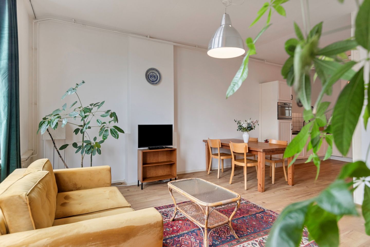 Foto 10 van Nieuwe Binnenweg 208-B02