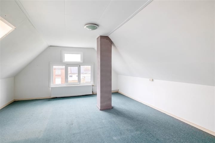 Foto 3 van Troelstralaan 9