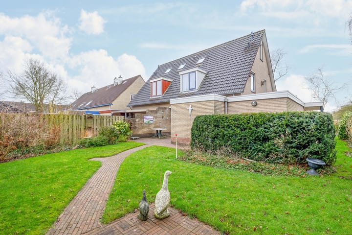 Foto 34 van Spreeuwenhof 25