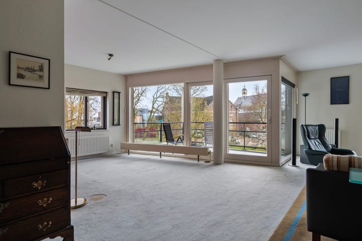 Photo 15 of Emmastraat 42